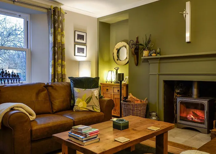 Cotlea East Cottage